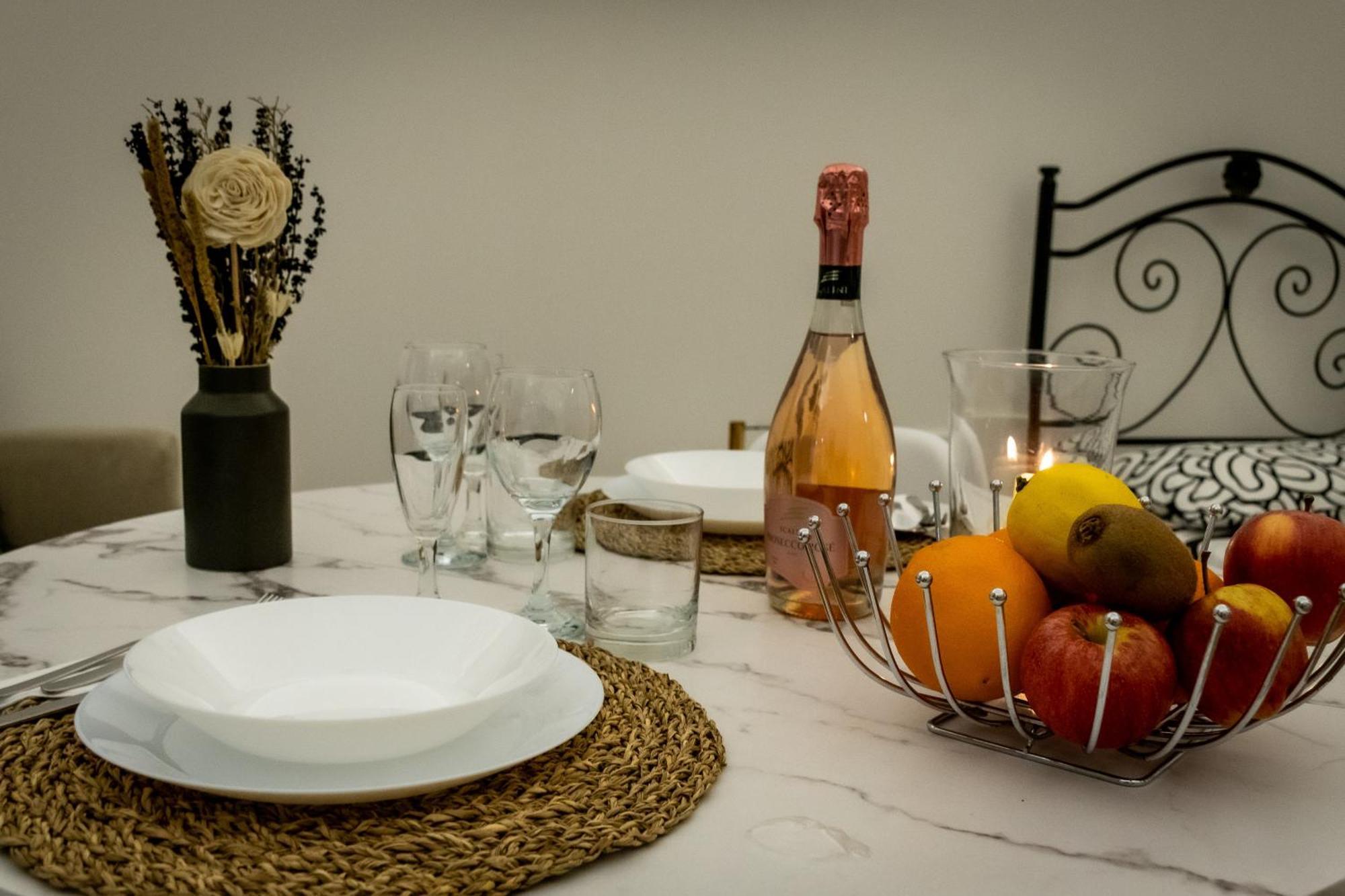 Bien-Etre Exclusive Apartment Taranto Exterior foto