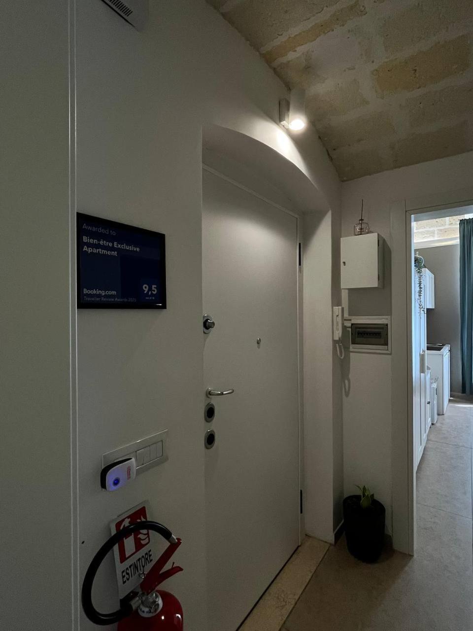 Bien-Etre Exclusive Apartment Taranto Exterior foto