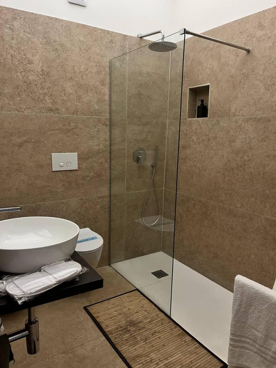 Bien-Etre Exclusive Apartment Taranto Exterior foto